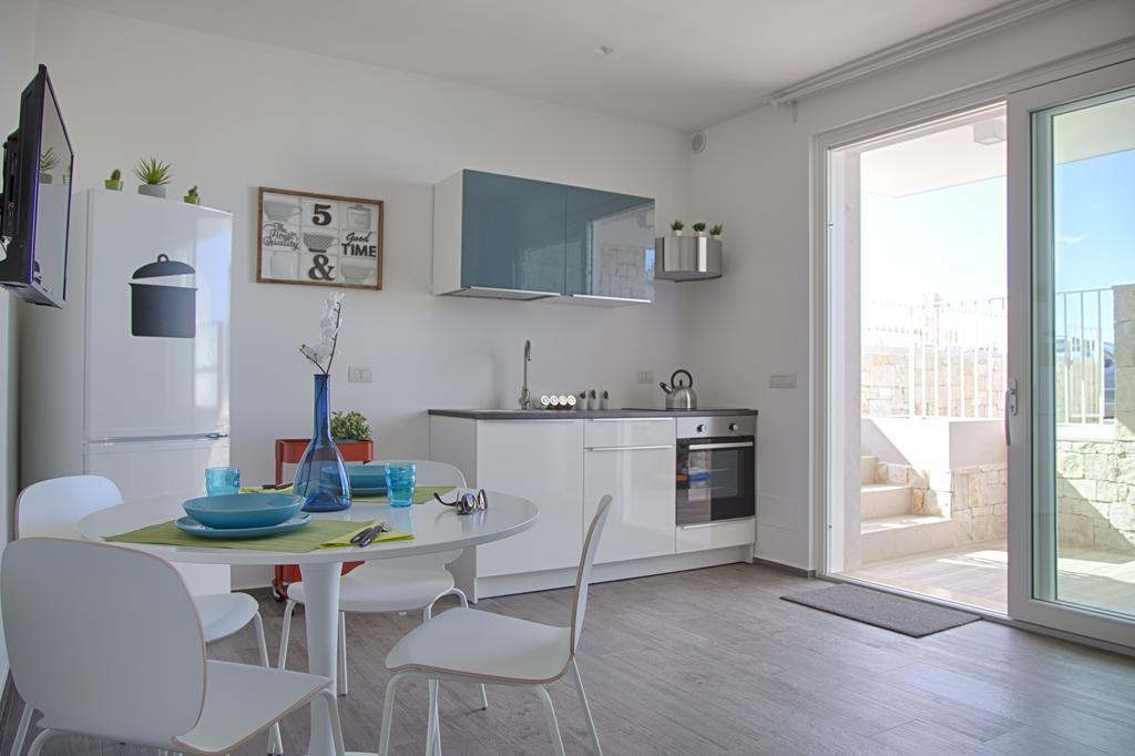 Charlotte'S House Locaz. Turistica Apartment Polignano a Mare Luaran gambar